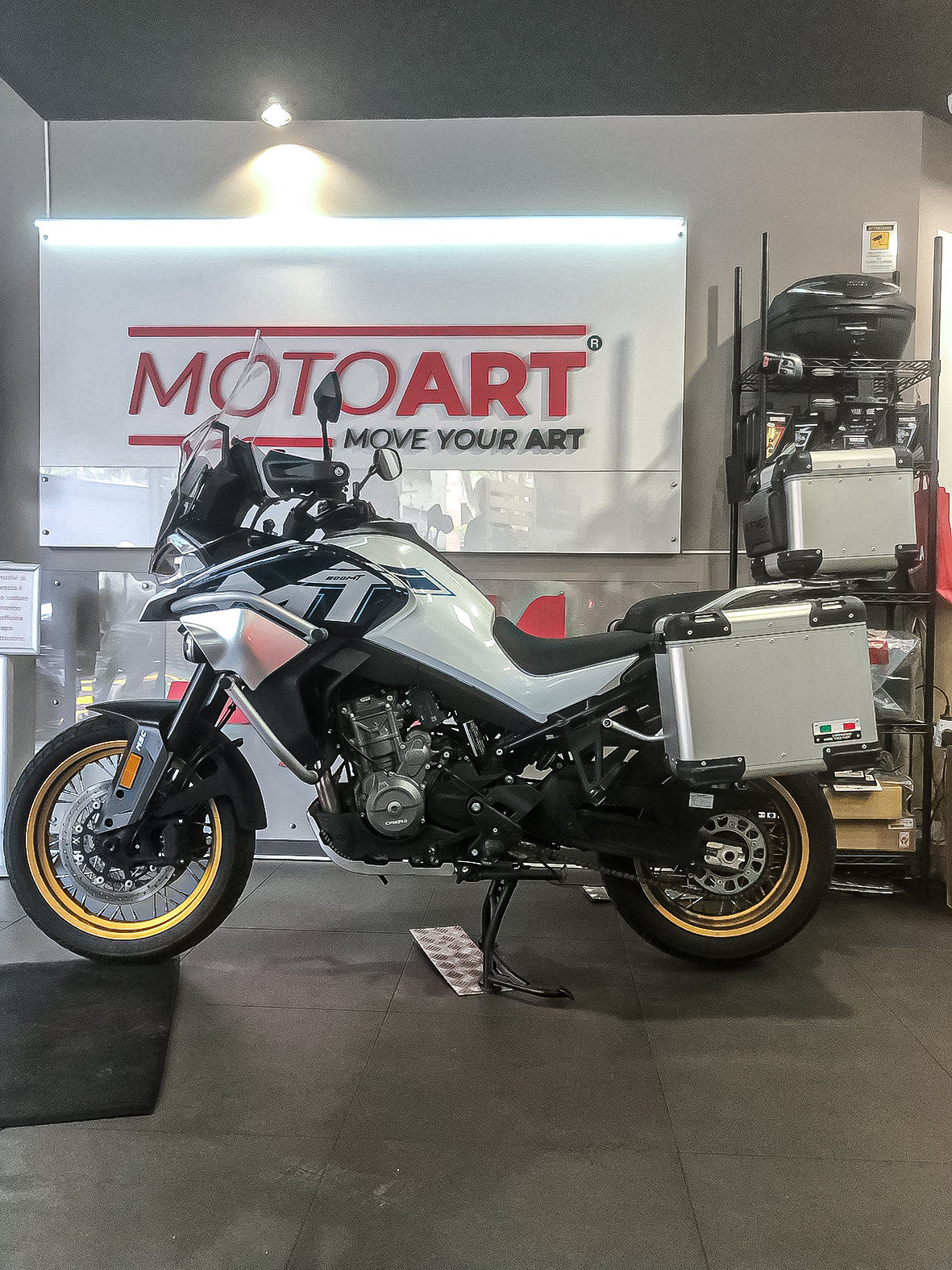 CFMOTO 800 MT Explorer